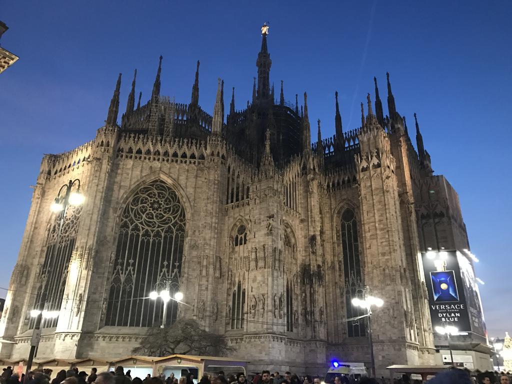 Kibilu - Via Falcone - City Centre - Duomo Мілан Екстер'єр фото